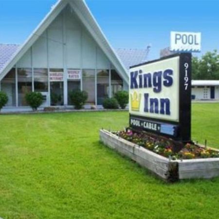 Kings Inn Cleveland Стронгзвіль Екстер'єр фото